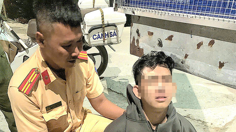 Nạn nhân sau khi được cứu. (Ảnh: Công an cung cấp)