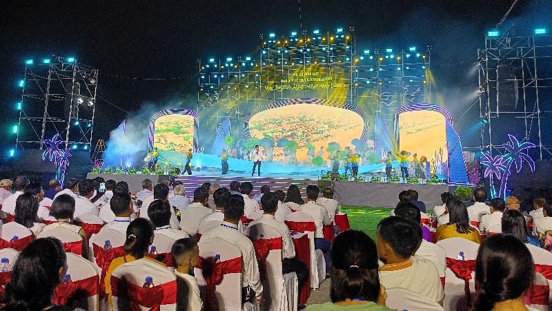 Lễ khai mạc với chủ đề "Nghi Sơn biển ngọc - Khát vọng vươn xa".