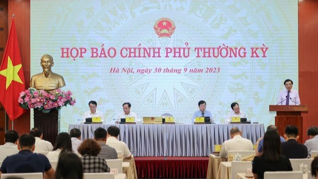 Họp báo Chính phủ thường kỳ tháng 9. (Ảnh: Nhật Bắc)