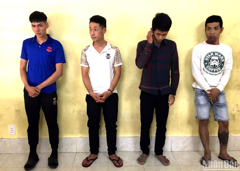 4 đối tượng bị bắt giữ.