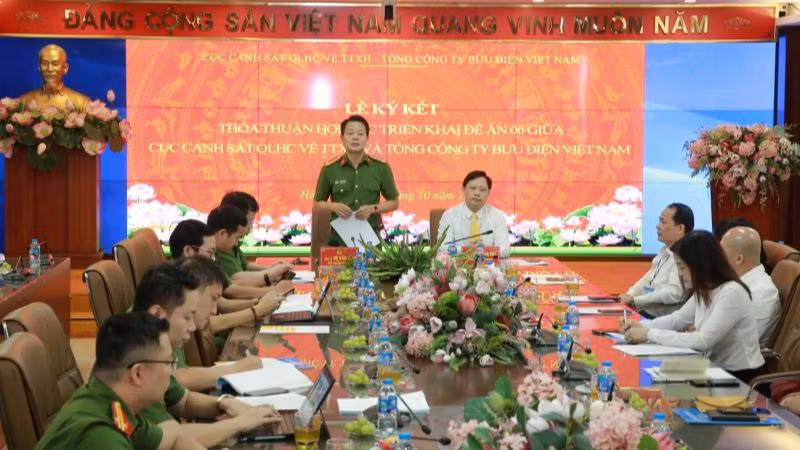 Lễ ký kết thỏa thuận hợp tác triển khai Đề án 06.