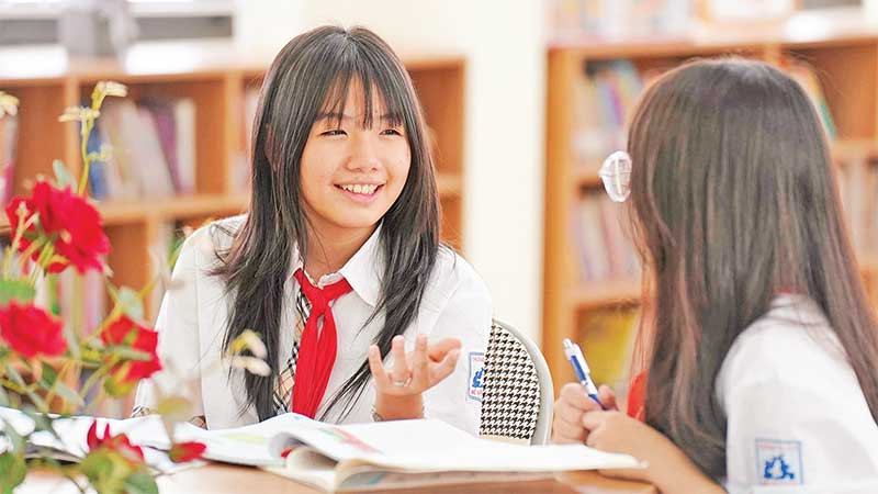 Quản lý hiệu quả dạy thêm, học thêm, giảm tải việc học cho học sinh đang là yêu cầu bức thiết của xã hội. (Ảnh THẾ ĐẠI)