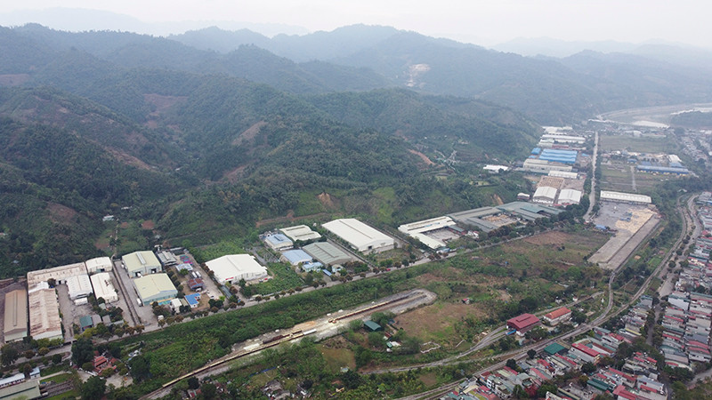 Tỉnh Lào Cai sẽ di chuyển toàn bộ khu công nghiệp Đông Phố Mới để dành đất xây dựng tuyến đường sắt Lào Cai-Hà Nội-Hải Phòng.