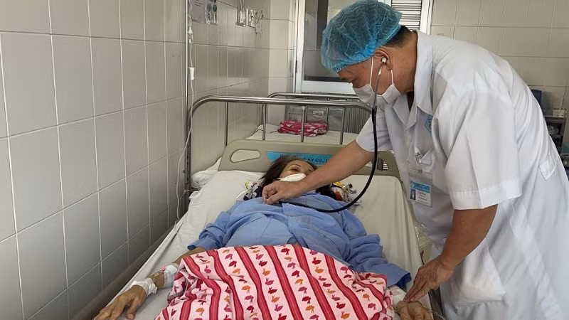 Bệnh nhân tỉnh sau can thiệp.