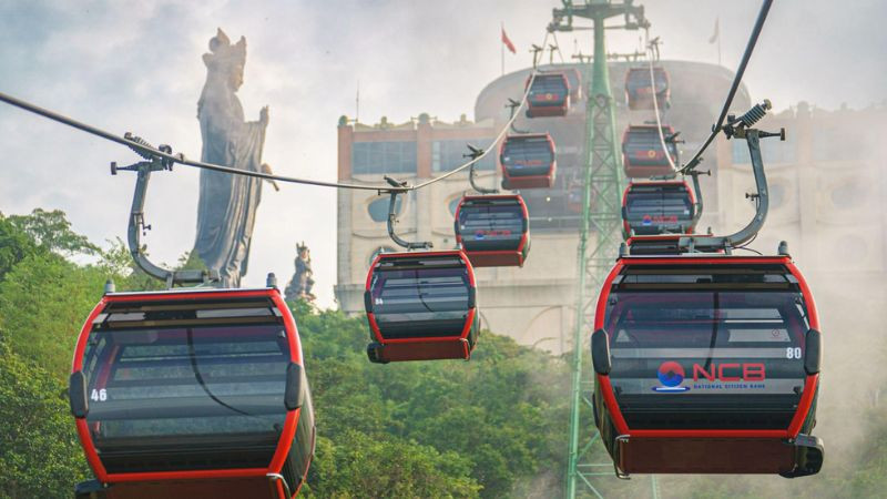 Cáp treo lên núi Bà Đen. (Ảnh: Sun World Ba Den Mountain)