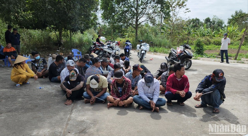 30 đối tượng bị bắt giữ tại hiện trường.