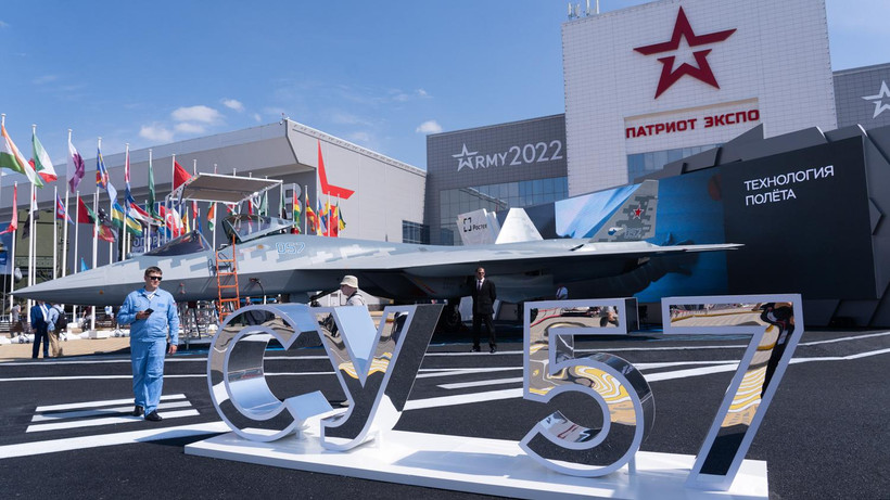 Mẫu tiêm kích Su-57 tại Diễn đàn năm nay. (Ảnh: Thanh Thể)