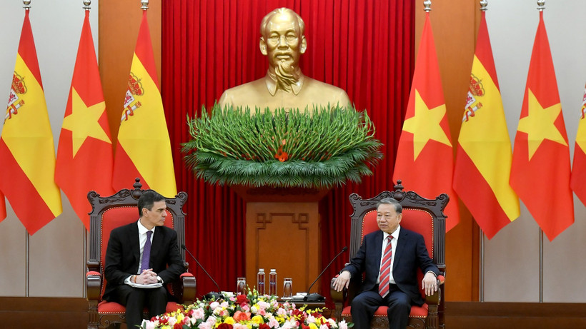 Tổng Bí thư Tô Lâm tiếp Thủ tướng Tây Ban Nha Pedro Sanchez. Ảnh: ĐĂNG KHOA.