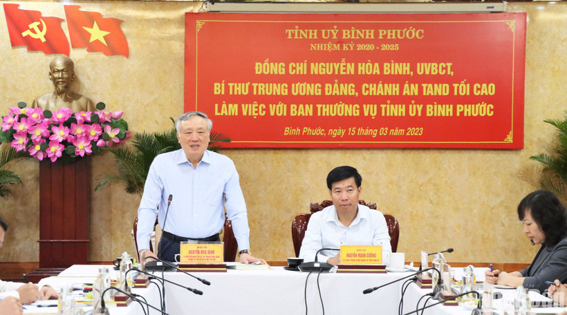 Chánh án Tòa án nhân dân tối cao phát biểu tại buổi làm việc với Ban Thường vụ Tỉnh ủy Bình Phước.