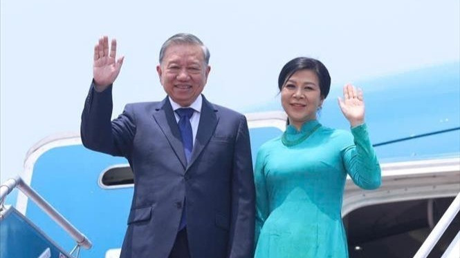 Tổng Bí thư Tô Lâm và Phu nhân lên đường thăm cấp Nhà nước Kazakhstan, Azerbaijan, Belarus và thăm chính thức Liên bang Nga. (Ảnh: TTXVN)