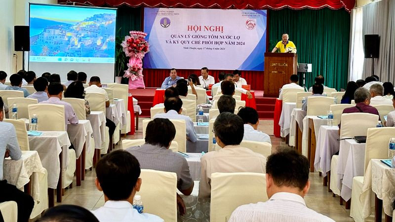 Quang cảnh hội nghị. 