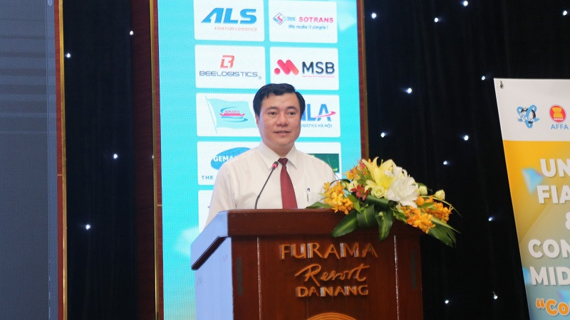 Thứ trưởng Công thương Nguyễn Sinh Nhật Tân phát biểu tại sự kiện