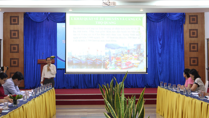 Đại biểu thông tin tại Hội thảo.