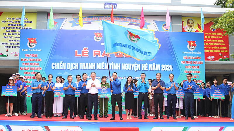 Xuất quân Chiến dịch Thanh niên tình nguyện Hè 2024