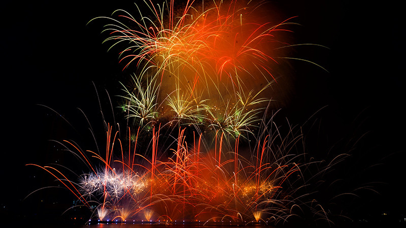 Đội Australia mở màn đêm thi thứ 3.