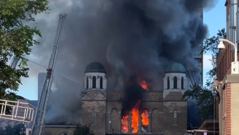 Nhà thờ St. Anne bị cháy rụi. Nguồn: CP24/TTXVN