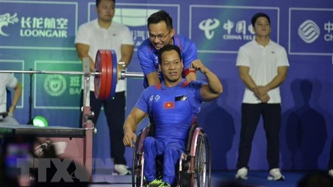 Vận động viên cử tạ Lê Văn Công. (Ảnh: TTXVN phát)