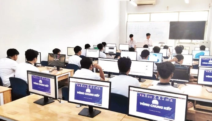 Học sinh tham gia Hội thi Tin học trẻ Thành phố Hồ Chí Minh năm 2025. (Ảnh CTV)