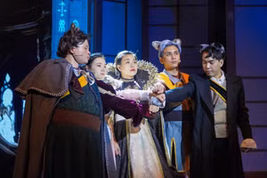 Một cảnh trong vở “Zorba - Chú mèo thám tử”.