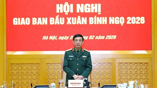 Đại tướng Phan Văn Giang phát biểu tại hội nghị giao ban đầu Xuân Bính Ngọ 2026. Ảnh: BQP