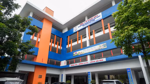 Điểm Y tế Thạch Bàn (thuộc Trạm Y tế phường Long Biên, Hà Nội).