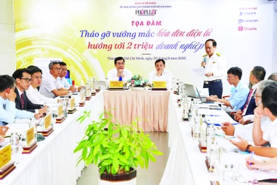 Quang cảnh Tọa đàm “Tháo gỡ vướng mắc hóa đơn điện tử, hướng tới 2 triệu doanh nghiệp”.