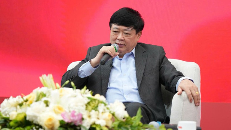 PGS, TS Nguyễn Thế Kỷ. z6955282842334-3b4d2efd22e4b3a5e29a69b1d476e9e4.jpg