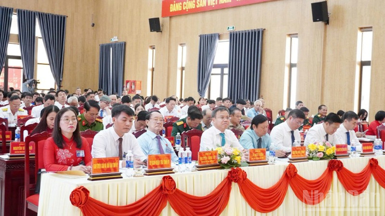 Các đại biểu tham dự đại hội. ndo_br_531890715-1386609659991439-8772801602949124741-n-8182.jpg