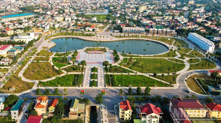 Phường Đông Hà xác định phát triển hạ tầng theo hướng đô thị xanh, thông minh và hiện đại. ndo_br_z6893357495817-697b803eeb5c6639305598b87693e934-20250810195610.png
