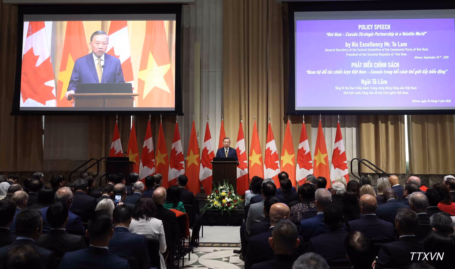 vna-potal-tong-bi-thu-chu-tich-nuoc-to-lam-phat-bieu-chinh-sach-tai-canada-9272.jpg