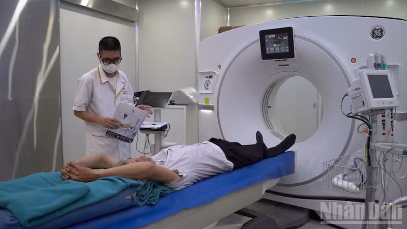 Các cơ sở y tế tỉnh Quảng Ngãi đầu tư thiết bị, công nghệ nâng cao chất lượng khám, chữa bệnh.