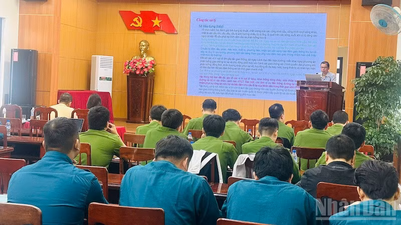 Tỉnh Quảng Ngãi triển khai các biện pháp bảo đảm an toàn giao thông dịp Tết sắp đến.