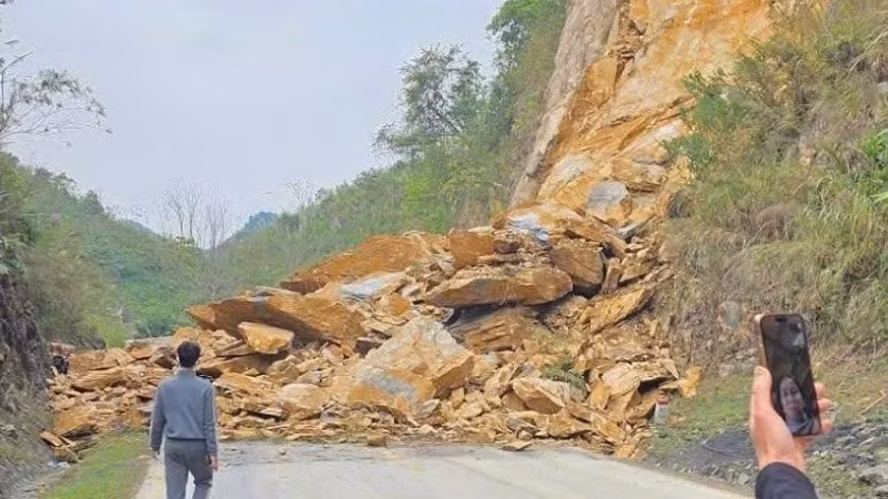 Hiện trường vụ sạt lở.