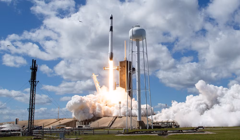 vna-potal-my-faa-cho-phep-ten-lua-falcon-9-cua-spacex-noi-lai-hoat-dong-8579588.jpg