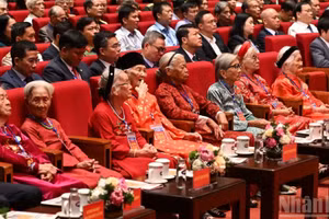 Các đại biểu Mẹ Việt Nam Anh hùng dự Hội nghị tri ân người có công với cách mạng toàn quốc năm 2026. (Ảnh: TRẦN HẢI)