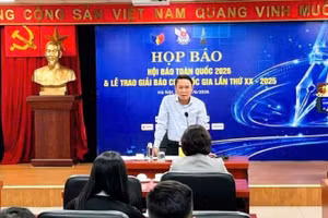Quang cảnh họp báo.