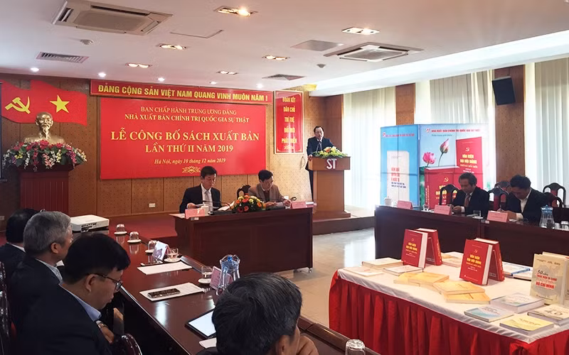 NXB Chính trị quốc gia Sự thật công bố sách xuất bản lần thứ nhất năm 2020 ảnh 3