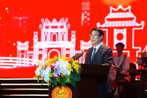 Chủ tịch nước phát biểu tại Chương trình giao lưu nghệ thuật "Xuân Quê hương 2025". (Ảnh: THỦY NGUYÊN)