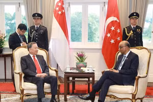 [Ảnh] Tổng Bí thư Tô Lâm hội kiến Tổng thống Singapore Tharman Shanmugaratnam