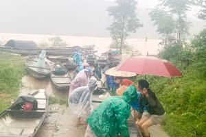 Gallery - Khắc phục hậu quả, ứng phó mưa lũ tại miền trung - image 4