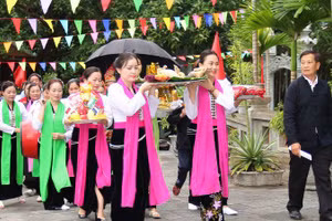 Về Sơn La vui Tết Xíp xí với đồng bào Thái trắng