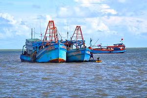 Tỉnh Cà Mau đang tăng cường kiểm soát tàu thuyền trước tình hình thời tiết xấu. 