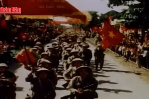 [Video] Phóng sự Chiến tranh Việt Nam: Giải phóng Thủ Đô
