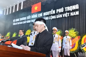 Ông Nguyễn Trọng Trường, đại diện gia đình Tổng Bí thư Nguyễn Phú Trọng gửi lời cảm ơn của gia đình tại Lễ truy điệu. 