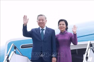 Tổng Bí thư Tô Lâm và Phu nhân rời thủ đô Kuala Lumpur, kết thúc tốt đẹp chuyến thăm chính thức Malaysia. (Ảnh: Thống Nhất/TTXVN) 