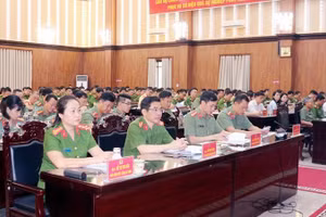 Các đại biểu dự hội nghị.