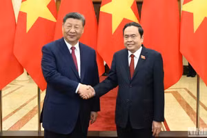 Chủ tịch Quốc hội Trần Thanh Mẫn và Tổng Bí thư, Chủ tịch Trung Quốc Tập Cận Bình.