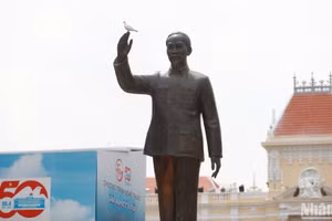 Công viên Tượng đài Chủ tịch Hồ Chí Minh tại Quận 1. 