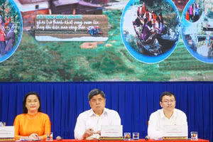 Ban tổ chức chủ trì diễn đàn “Phát triển du lịch nông nghiệp - nông thôn gắn với tiêu thụ nông đặc sản và sản phẩm OCOP”.