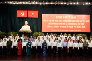 Tổng Bí thư, Chủ tịch nước Tô Lâm thăm, làm việc với Thành ủy Thành phố Hồ Chí Minh ngày 17/8/2024. (Ảnh: THẾ ANH)